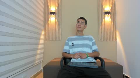 sebass_r online show from 11/15/25, 07:21