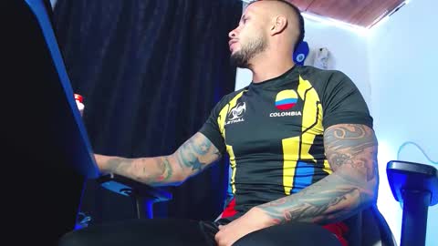 Sebastian online show from 02/06/26, 07:23