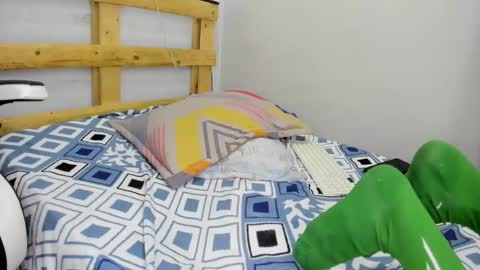 sebastian 0422 online show from 01/19/25, 02:57