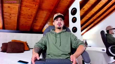 Sebastian Berne online show from 03/07/25, 07:49