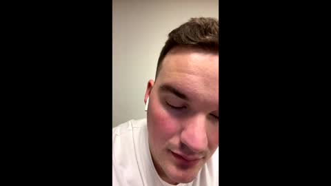 Snapshot of sebastianbrd1 chatting on 12/06/24, 12:49 Sebastian online show from 12/06/24, 12:49