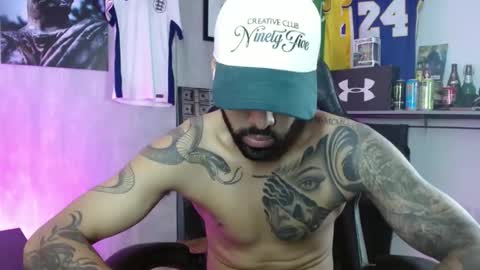 Sebastiano online show from 12/22/25, 01:13