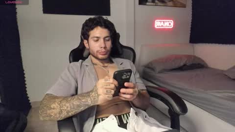 Lucian Sinclair online show from 12/21/25, 03:35