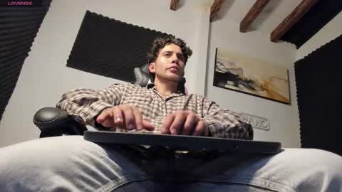 Lucian Sinclair online show from 03/08/26, 02:04