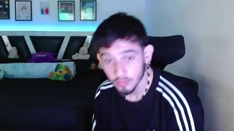 Sebas online show from 02/10/26, 06:23