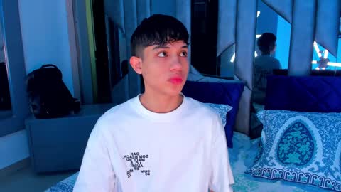 Sebastian online show from 09/21/25, 07:59