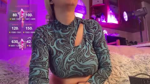 Hennriette    and Sebastian     online show from 01/17/26, 08:52