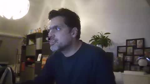 sebix9206 online show from 10/25/25, 07:52