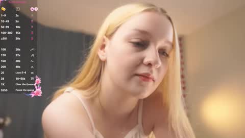 Rina online show from 09/22/25, 07:38