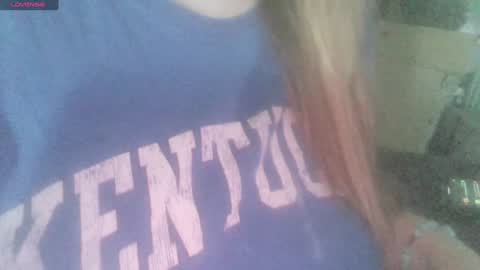 Snapshot of secret18slaveanon chatting on 12/06/24, 05:44 Sunny online show from 12/06/24, 05:44