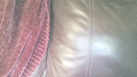 Snapshot of secret18slaveanon chatting on 02/05/25, 04:48 Sunny online show from 02/05/25, 04:48