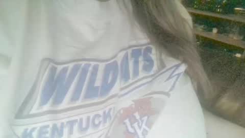 Snapshot of secret18slaveanon chatting on 02/12/25, 10:03 Sunny online show from 02/12/25, 10:03