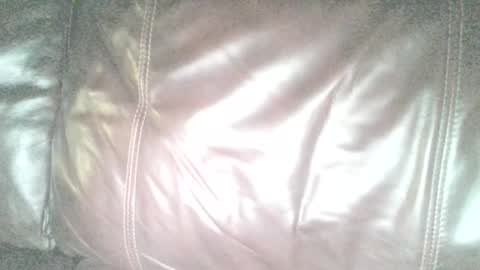 Snapshot of secret18slaveanon chatting on 03/07/25, 06:02 Sunny online show from 03/07/25, 06:02