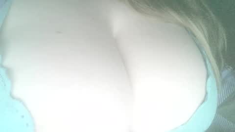 Snapshot of secret18slaveanon chatting on 03/07/25, 09:07 Sunny online show from 03/07/25, 09:07