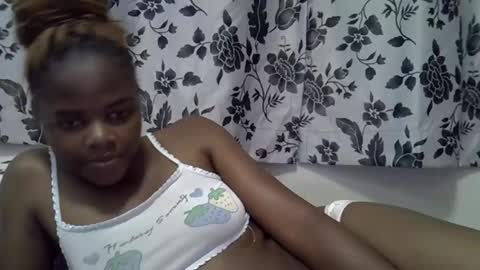 cruce online show from 11/15/25, 12:45