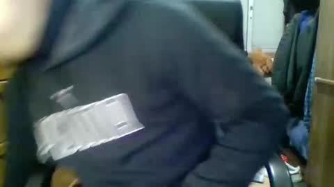 Snapshot of secretcutie200 chatting on 11/15/25, 07:43 secretcutie200 online show from 11/15/25, 07:43