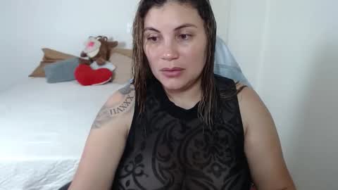 Snapshot of secretdeluxe chatting on 05/01/26, 11:59 Secret Bella online show from 05/01/26, 11:59