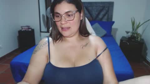Snapshot of secretdeluxe chatting on 06/11/26, 11:08 Secret Bella online show from 06/11/26, 11:08