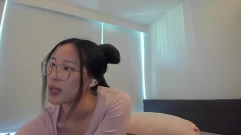 Angela online show from 06/18/26, 11:09