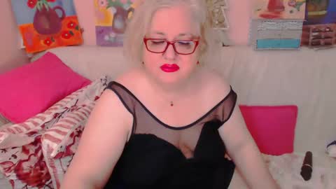 Snapshot of secretloverbbw chatting on 05/22/26, 07:30 Alice online show from 05/22/26, 07:30