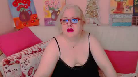 Snapshot of secretloverbbw chatting on 06/26/26, 08:02 Alice online show from 06/26/26, 08:02