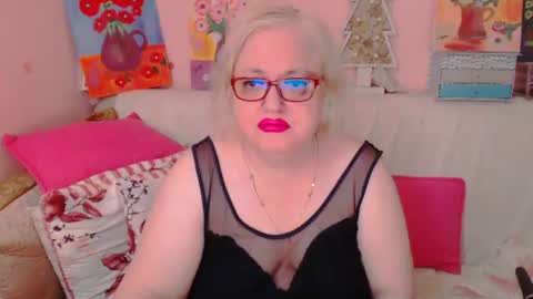 Snapshot of secretloverbbw chatting on 07/14/26, 07:41 Alice online show from 07/14/26, 07:41