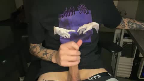 Snapshot of secretlust96 chatting on 12/20/25, 06:59 secretlust96 online show from 12/20/25, 06:59