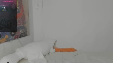 Snapshot of secretqueen_x chatting on 02/02/25, 06:53 Anna online show from 02/02/25, 06:53