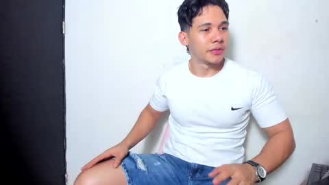 Snapshot of secretstudy_ chatting on 11/07/25, 09:59 Mod pepe online show from 11/07/25, 09:59