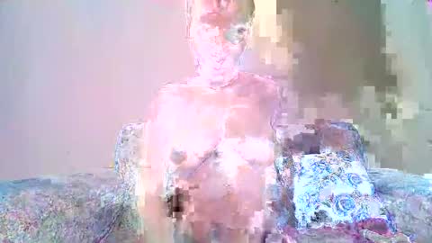 Snapshot of seductive487426 chatting on 01/08/26, 09:11 lynnah online show from 01/08/26, 09:11