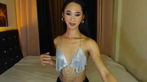 ashly online show from 04/26/26, 01:25