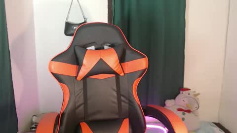 just call me baby online show from 11/10/25, 04:44