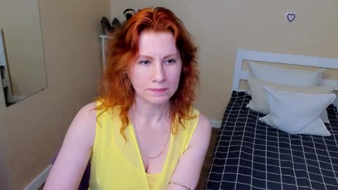 seductive_foxy_ online show from 11/24/25, 04:45