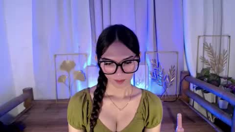 Snapshot of seductive_kimxxx chatting on 05/08/26, 02:33 your miss universe kim online show from 05/08/26, 02:33