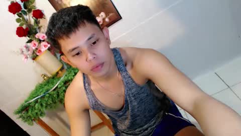 Snapshot of seductive_maxxx chatting on 05/29/26, 04:27 Max online show from 05/29/26, 04:27