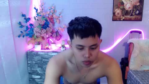 Snapshot of seductive_maxxx chatting on 05/30/26, 08:11 Max online show from 05/30/26, 08:11