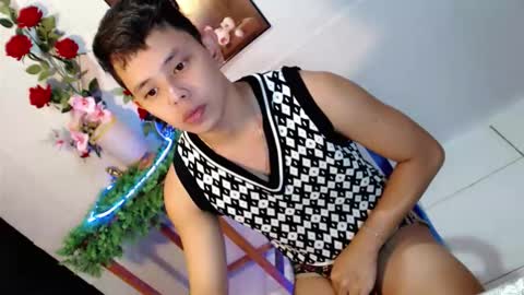 Snapshot of seductive_maxxx chatting on 06/11/26, 08:56 Max online show from 06/11/26, 08:56
