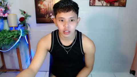 Snapshot of seductive_maxxx chatting on 06/26/26, 06:18 Max online show from 06/26/26, 06:18