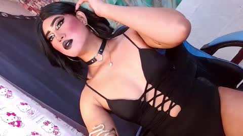 Snapshot of seductive_scarllete chatting on 01/09/26, 01:19 SCARLETTE online show from 01/09/26, 01:19