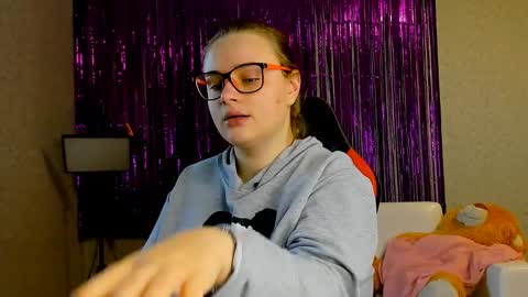 seductive_she_wolf online show from 03/07/25, 12:34