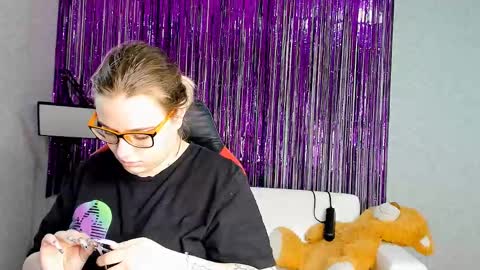 seductive_she_wolf online show from 03/10/25, 06:59