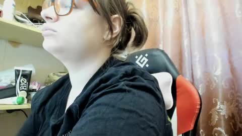 seductive_she_wolf online show from 05/05/26, 06:27