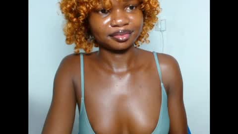 seductive_sugar247 online show from 04/25/26, 05:10