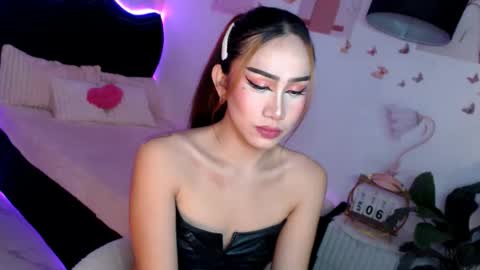 Vanessa online show from 04/06/26, 03:57