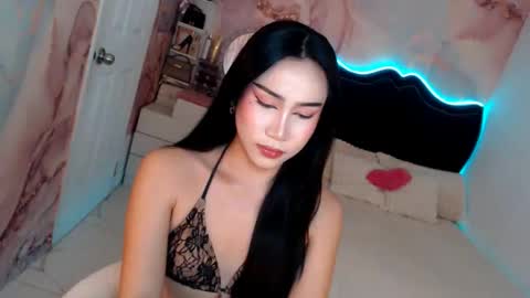 Snapshot of seductive_vana chatting on 05/26/26, 09:11 Vanessa online show from 05/26/26, 09:11