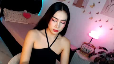 Snapshot of seductive_vana chatting on 06/21/26, 11:18 Vanessa online show from 06/21/26, 11:18