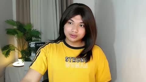 Deluxe online show from 03/04/26, 07:53