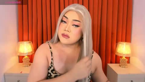 Natalie Mefford online show from 02/27/25, 12:23