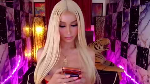 KATARINA LUST online show from 04/17/26, 09:56