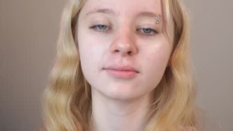 See Its honey bunny  im Lana online show from 06/02/26, 04:09
